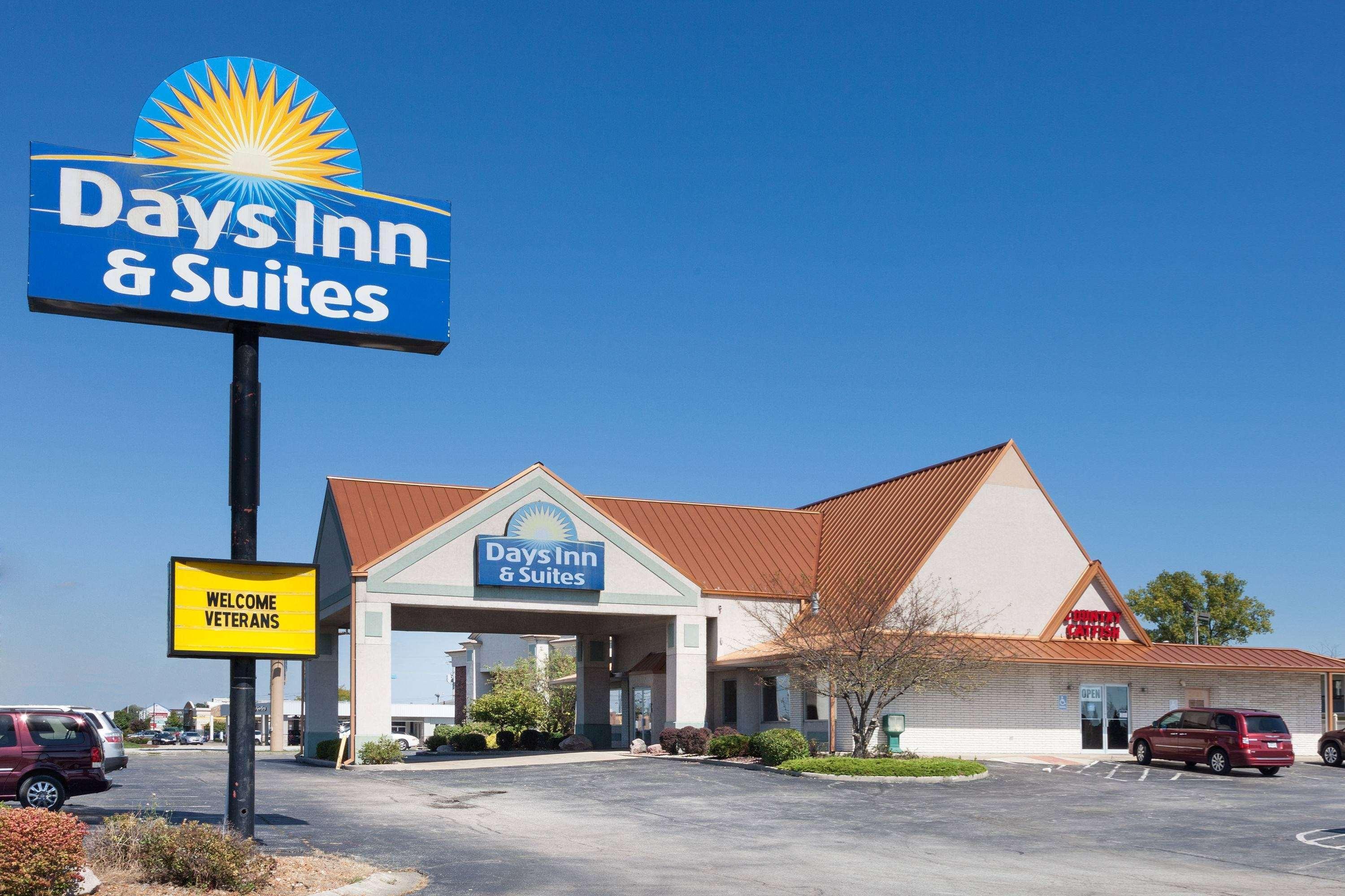 Days Inn & Suites By Wyndham Kokomo Exteriör bild