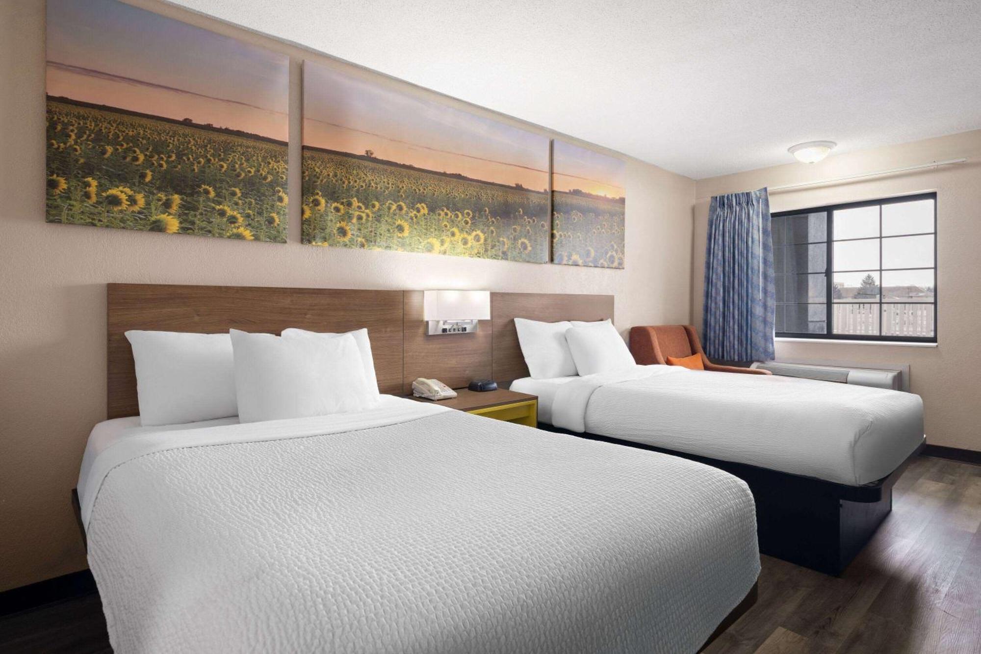 Days Inn & Suites By Wyndham Kokomo Exteriör bild